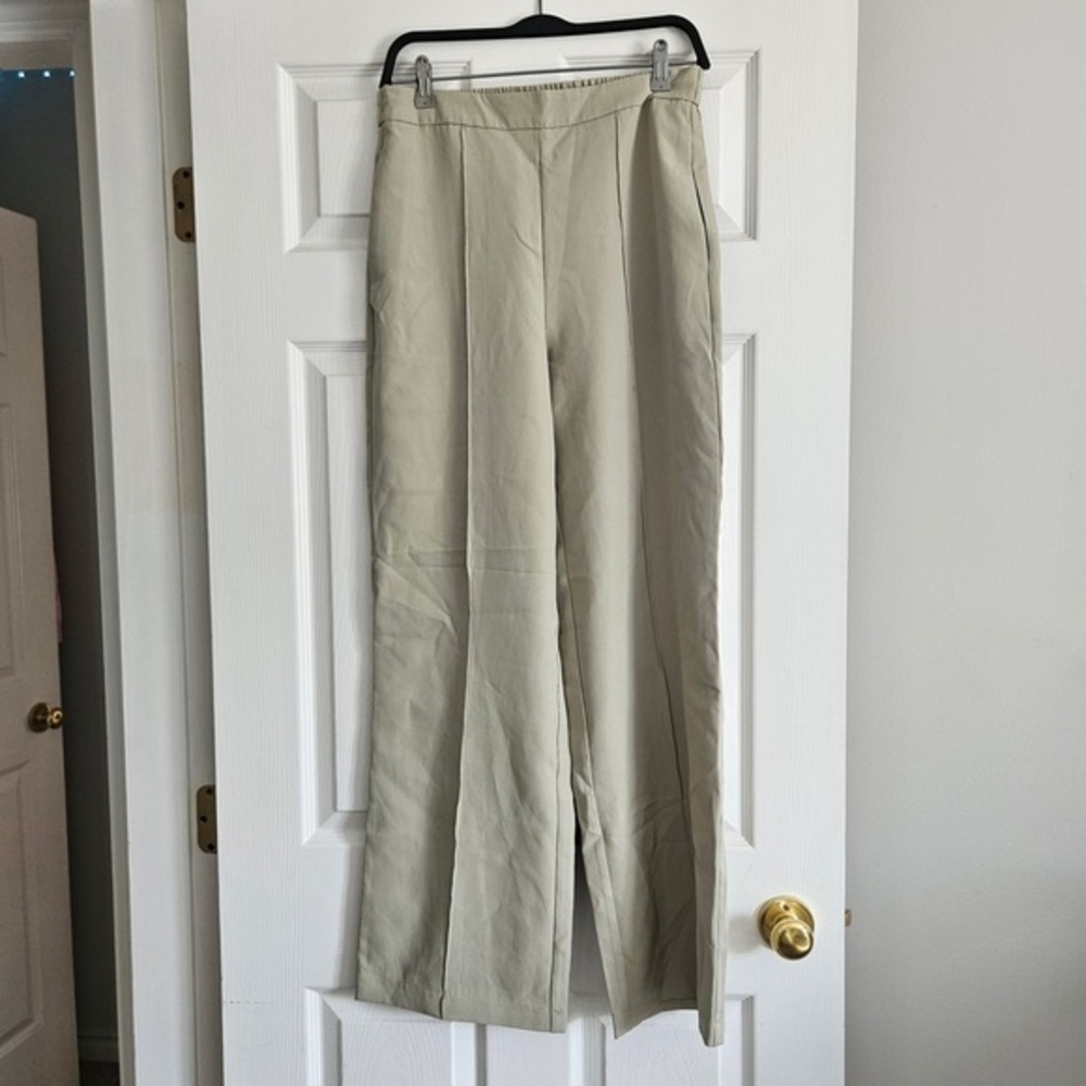 Women's Wide-Leg Dress Pants in Light Beige